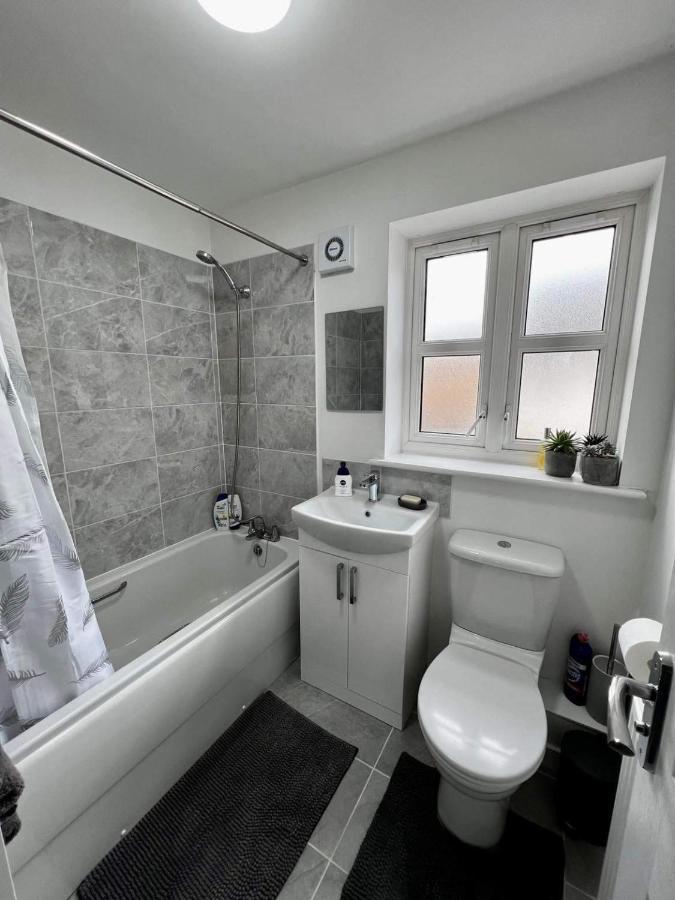 North Colchester Homestay Mile End Екстер'єр фото